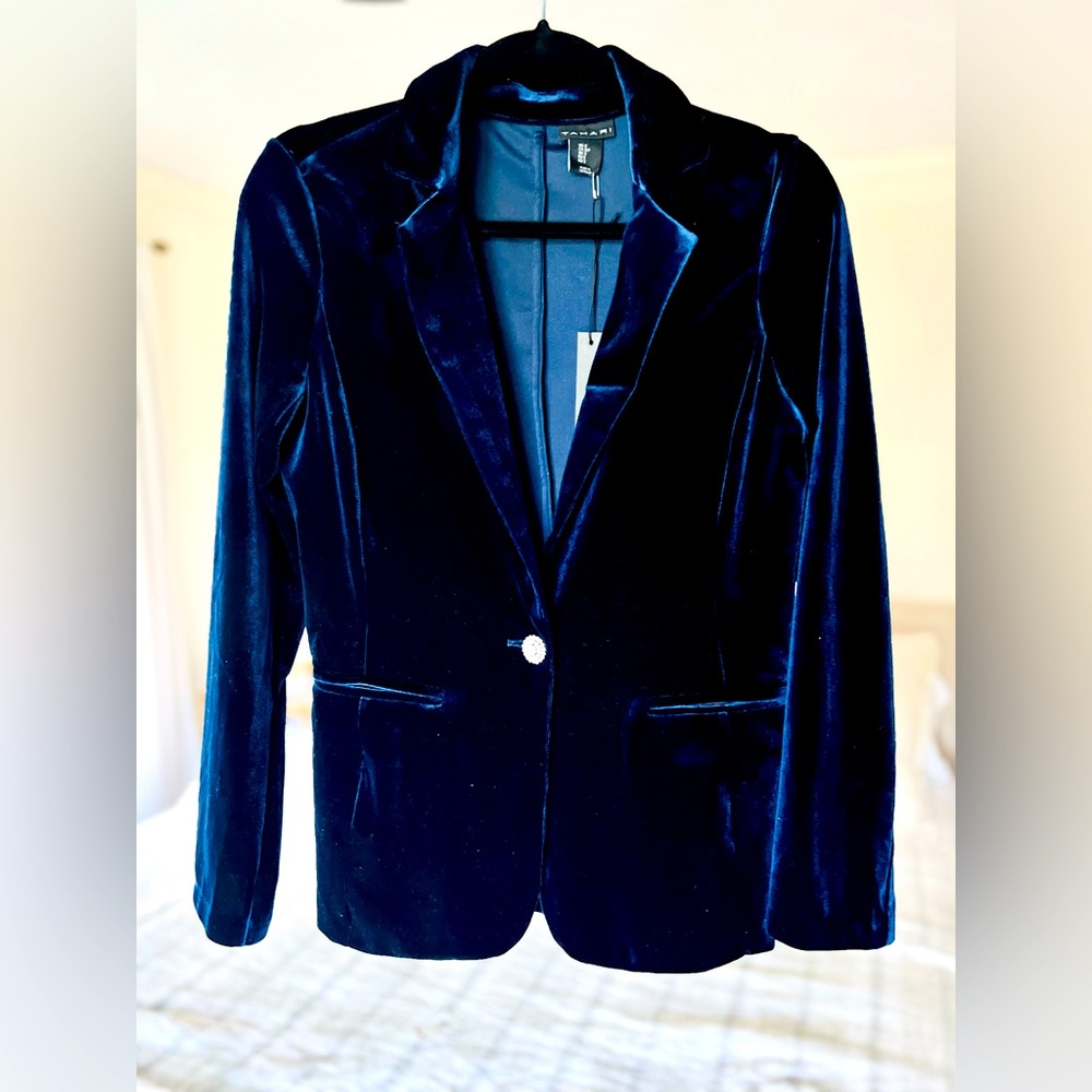Deep blue velour unstructured blazer with jeweled single button. NWT